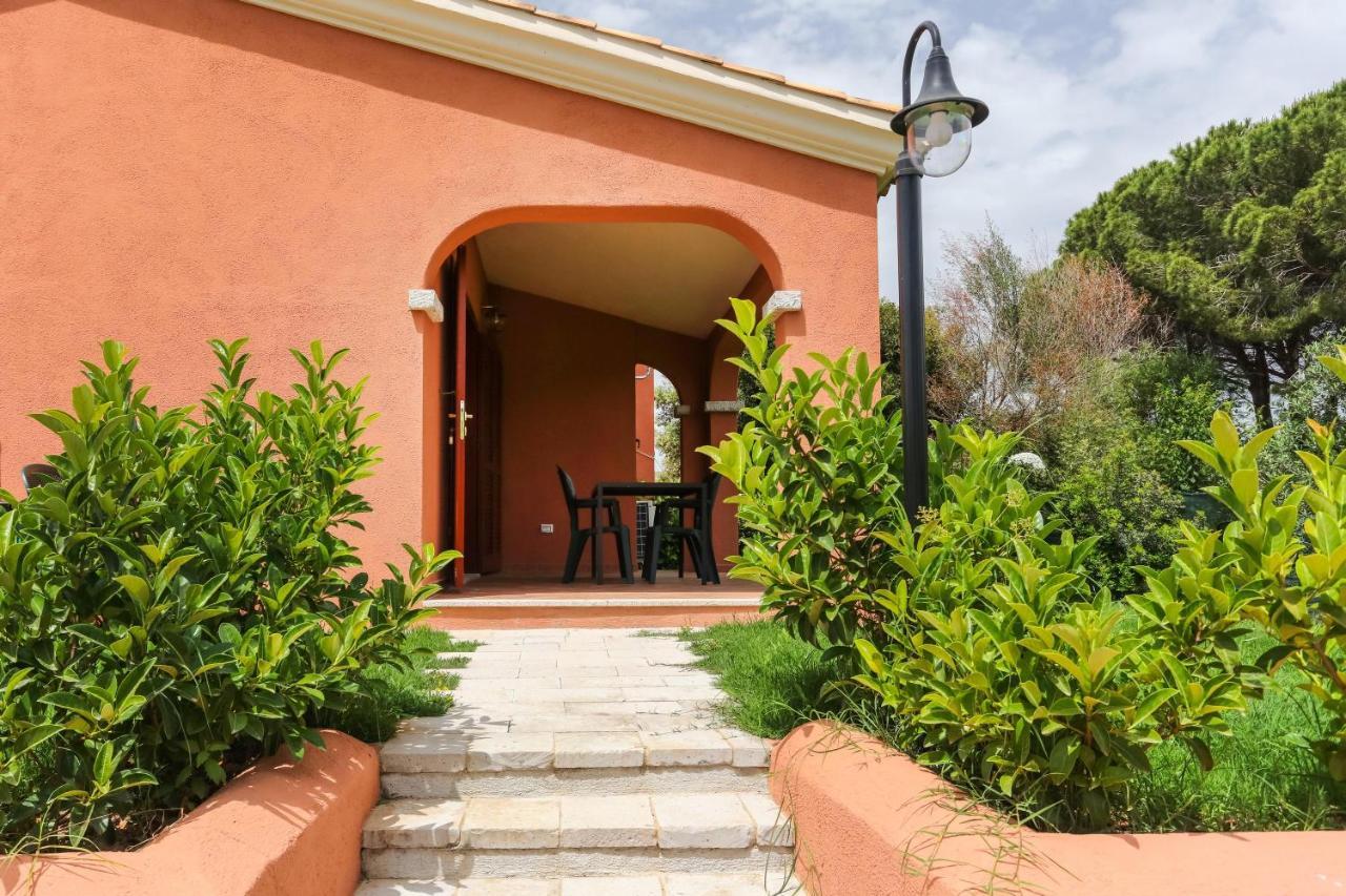 La Casa Di Debora Villa Сан Теодоро Екстериор снимка