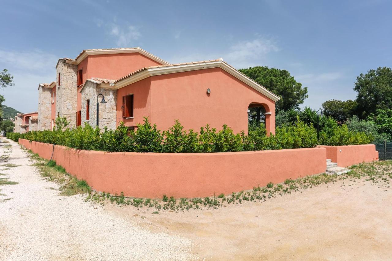 La Casa Di Debora Villa Сан Теодоро Екстериор снимка